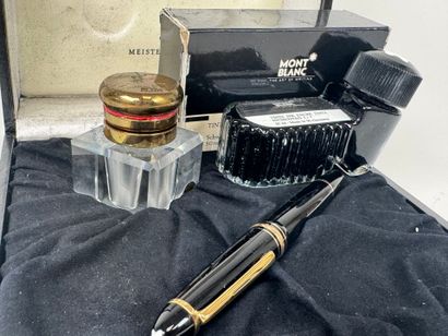 MONT BLANC.
MEISTERSTÜCK 146.
Writing set...