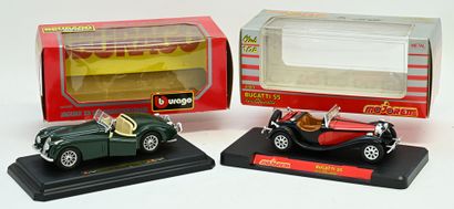 BURAGO, Majorette, 2 cabriolets 1/24th scale,...