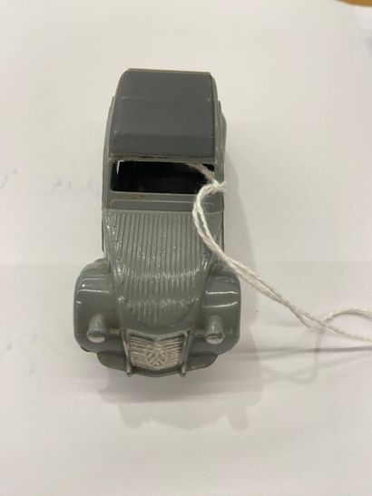 DINKY TOYS CITROEN 2cv réf 25T, version 1C...