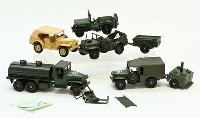 SOLIDO, 5 military vehicles in 1/43 scale,...