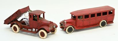 Two cast-iron vehicles, to be dusted, in...