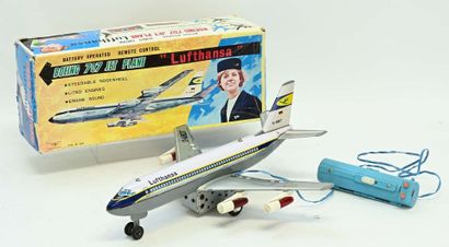 TN Japan Lufthansa Boeing 707 Jet Plane (length...