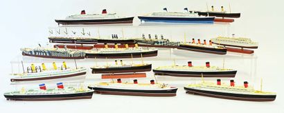 Press collection, 16 liners and various merchant...