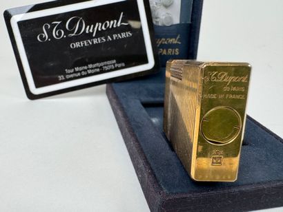 ST. DUPONT in Paris. 1.5 x 3.5 x 4.5 cm,...