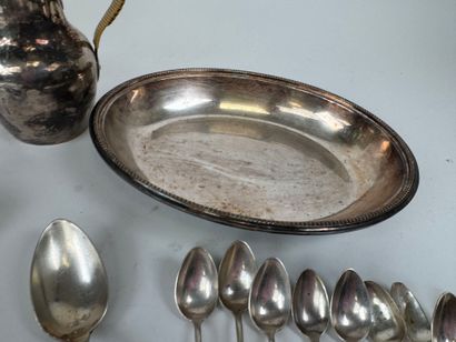 Silver-plated lot including :
- CRISTOFLE;
Verseuse,...