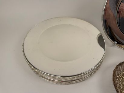 Set of 10 circular silver-plated plates with...