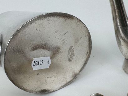 Silver-plated lot comprising two pourers...