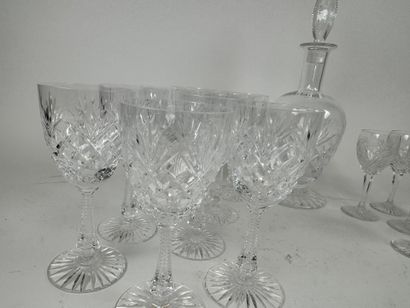 Set in cut crystal decorated with stylized...