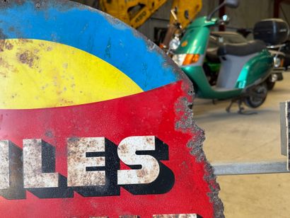 HUILES RENAULT. Circular advertising plate...