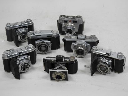 Set of six KODAK cameras including :
- KODAK...