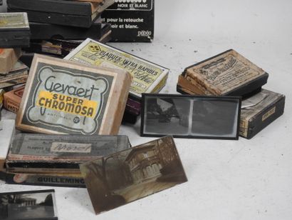 Set of photographic equipment, including...