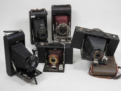 Set of four KODAK cameras including a N°2...