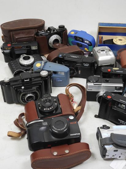 Set of about twenty various cameras including...