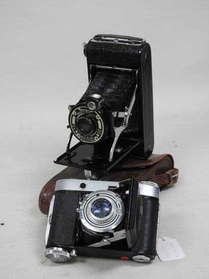 Set of six various bellows cameras including...