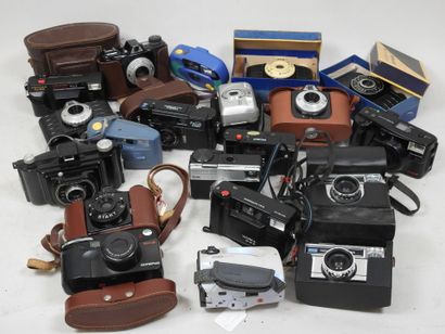 Set of about twenty various cameras including...
