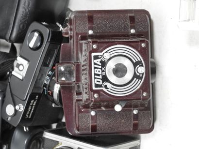 Set of around thirty compact, pocket and...