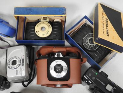 Set of about twenty various cameras including...