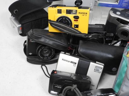 Set of around thirty Compact and miscellaneous...