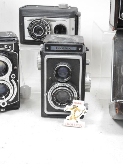 Set of six bi-objective cameras of various...