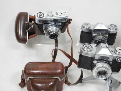 Set of six ZEISS IKON cameras including :
-...