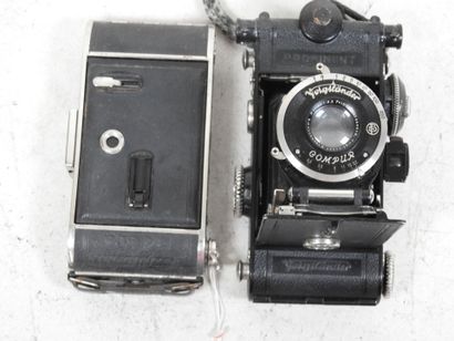 Set of four VOIGTLÄNDER bellows cameras:...