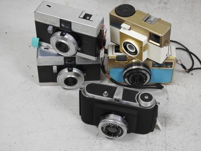 Important set of FERRANIA cameras.