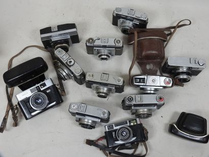 Set of ten DACORA cameras of various models...