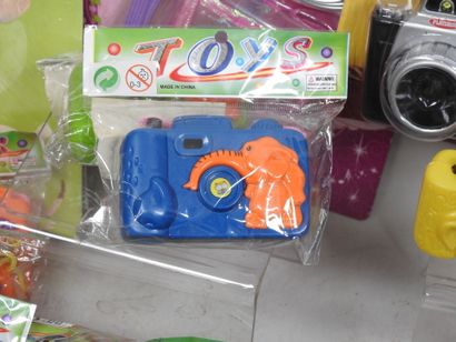 Photography-themed goodies, accessories,...
