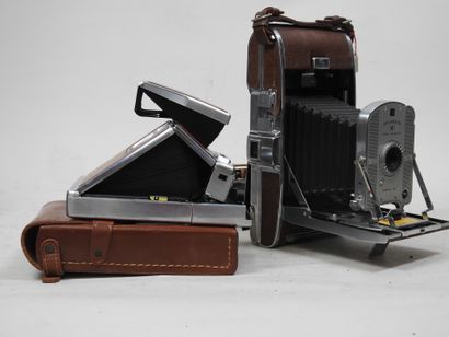 Set of six Polaroid cameras:
- Polaroid Land...