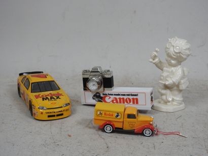 Set of photography-themed toys, including...