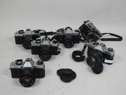 Set of six FUJICA cameras: 
- three FUJICA...