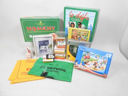 Photography-themed goodies, accessories,...