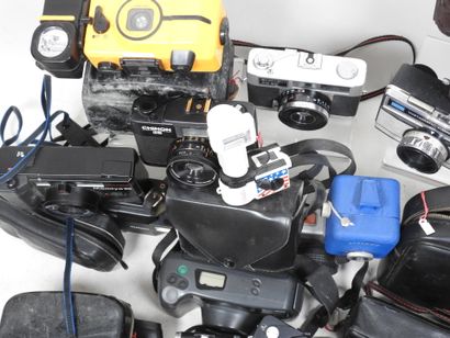 Set of around thirty compact, pocket and...
