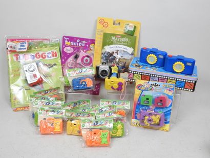 Photography-themed goodies, accessories,...