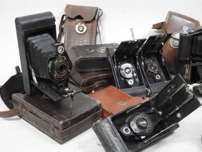 Set of ten KODAK cameras. 
(poor technical...