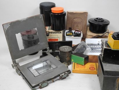 Photographic processing equipment, photographic...