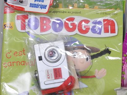 Photography-themed goodies, accessories,...