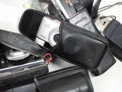 Set of around thirty Compact and miscellaneous...