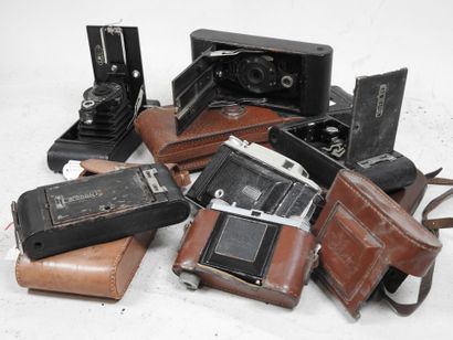 Set of six KODAK bellows cameras including...