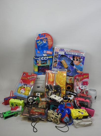 Important set of promotional and/or children's...