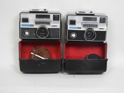 Set of around forty KODAK cameras, mainly...