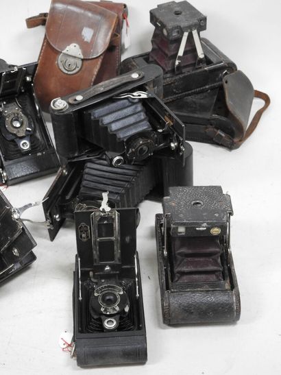 Set of ten KODAK cameras. 
(poor technical...