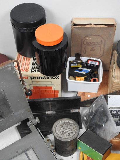 Photographic processing equipment, photographic...