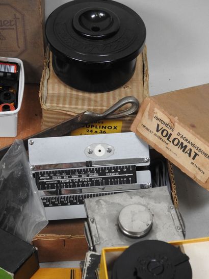 Photographic processing equipment, photographic...