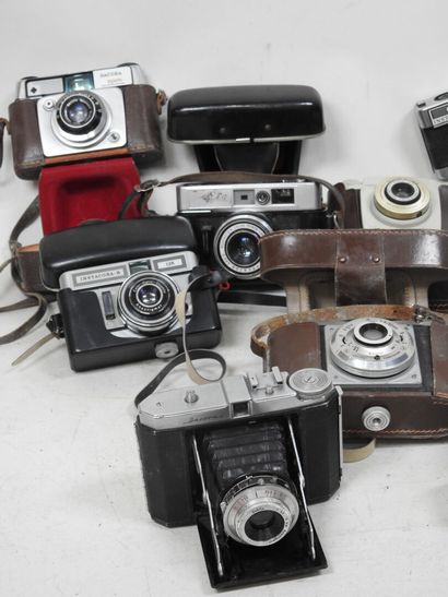 Set of a dozen DACORA cameras of various...