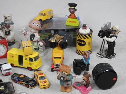 Set of photography-themed toys including...