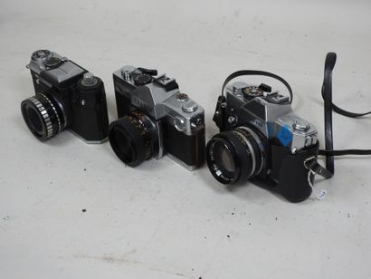 Set of six miscellaneous cameras: 
- PRAKTICA...