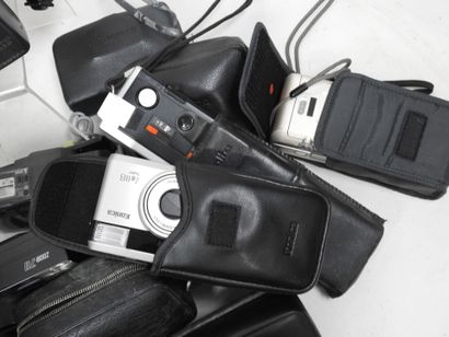 Set of around thirty Compact and miscellaneous...