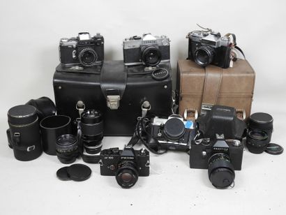 Set of six miscellaneous cameras: 
- PRAKTICA...