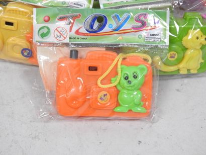 Photography-themed goodies, accessories,...